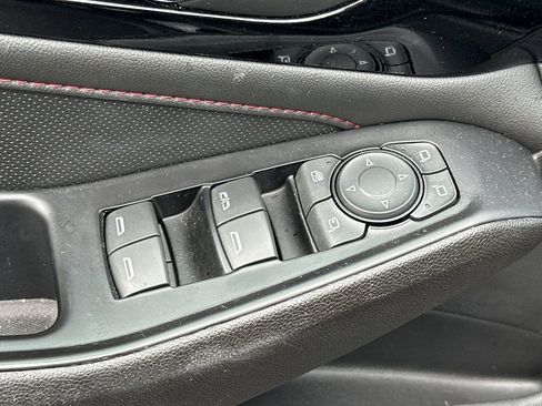 Certified 2023 Chevrolet Traverse RS image 12