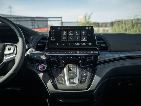 New 2026 Honda Odyssey Elite image 18