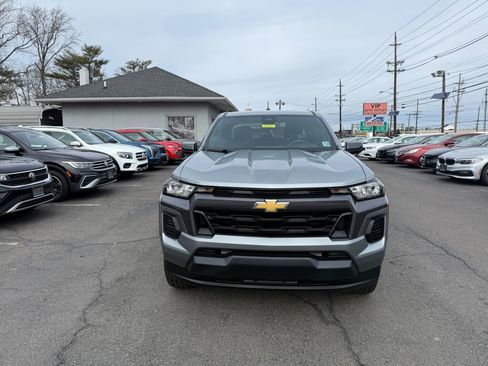 Used 2023 Chevrolet Colorado LT image 2