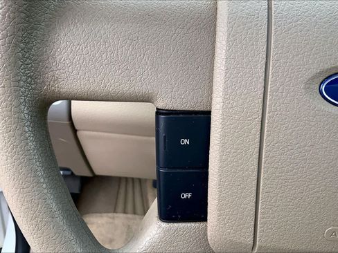 Used 2005 Ford F150 XL RWD image 23