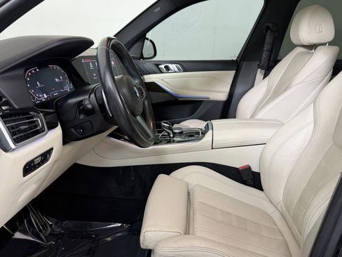Used 2020 BMW X5 sDrive40i w/ M Sport Package image 5