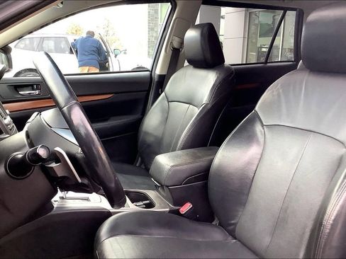 Used 2014 Subaru Outback 2.5i Limited w/ Moonroof Package image 27