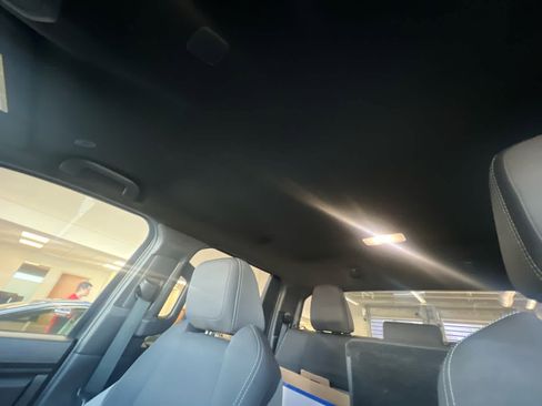 Used 2025 Toyota Tacoma TRD Sport image 9