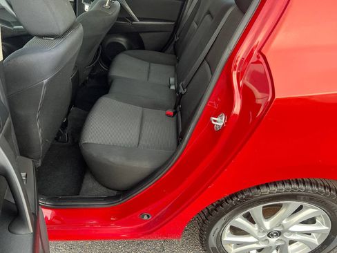 Used 2013 MAZDA MAZDA3 i Touring FWD image 20