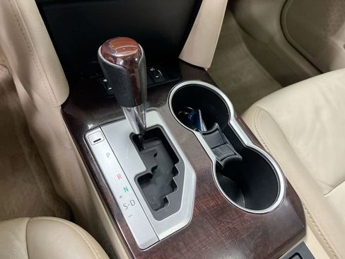 Used 2012 Toyota Camry XLE FWD image 17