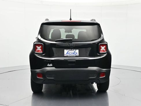 Used 2023 Jeep Renegade Latitude AWD/4WD image 6