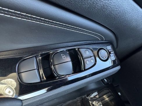 Used 2023 Nissan Altima 2.5 SL image 32