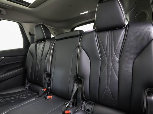 Used 2025 Acura MDX w/ Advance Package image 21