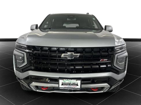 Used 2025 Chevrolet Suburban Z71 AWD/4WD image 8