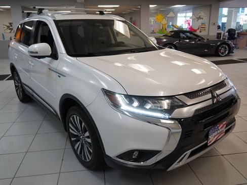 Used 2020 Mitsubishi Outlander GT image 17