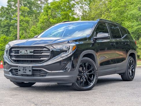 Used 2021 GMC Terrain SLT w/ Elevation Edition image 4