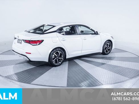 Used 2025 Nissan Sentra SV w/ All-Weather Package image 10