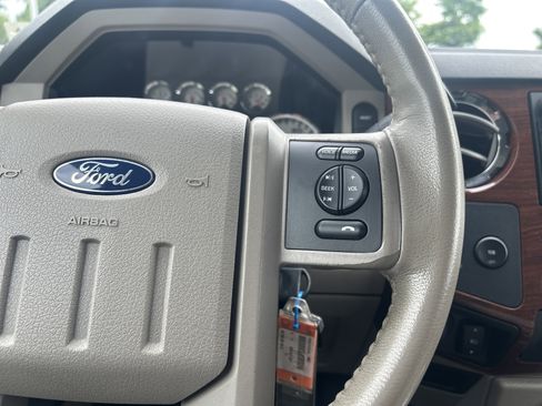 Used 2010 Ford F250 4x4 Crew Cab Super Duty image 19