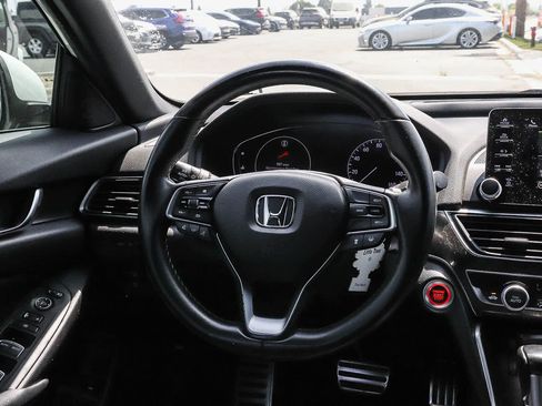 Used 2018 Honda Accord Sport image 21