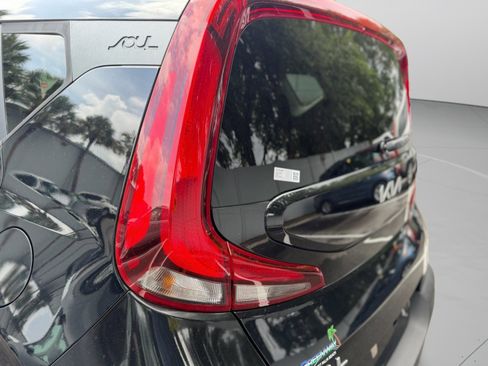 Used 2022 Kia Soul LX w/ Technology Package FWD image 45