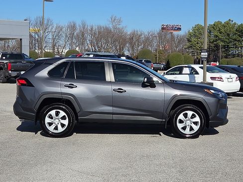 Used 2025 Toyota RAV4 LE image 6