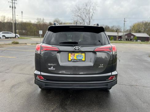 Used 2016 Toyota RAV4 LE AWD/4WD image 6