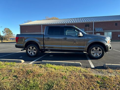 Used 2018 Ford F150 Lariat image 3