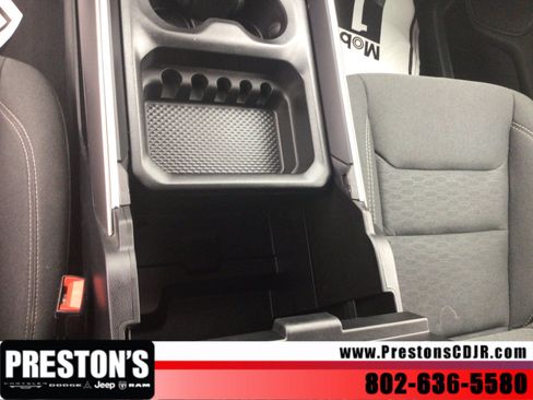 Used 2025 RAM 1500 Big Horn AWD/4WD image 22