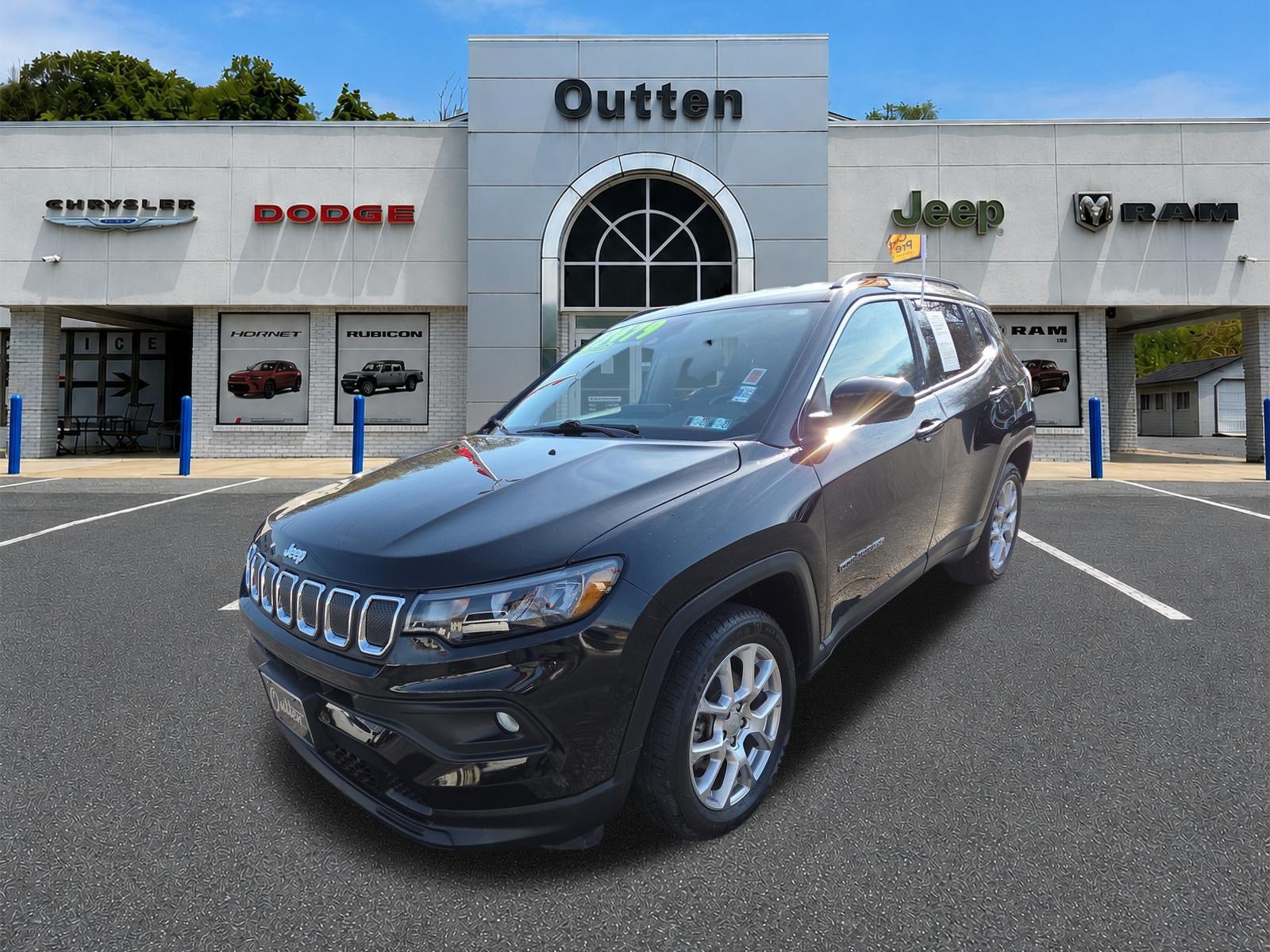 Certified 2022 Jeep Compass Latitude AWD/4WD image 8