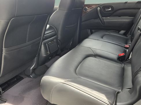 Used 2018 INFINITI QX80 2WD w/ Driver Assistance Package image 31