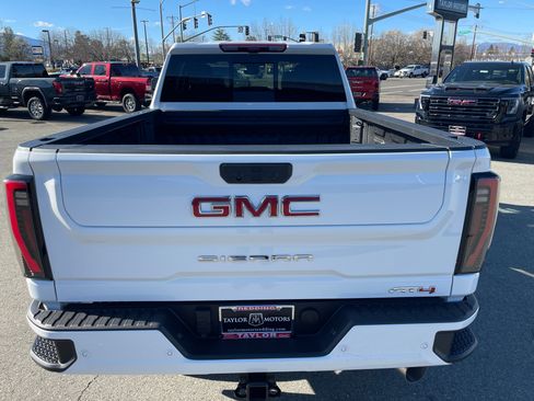 New 2026 GMC Sierra 2500 AT4 w/ Technology Package image 6