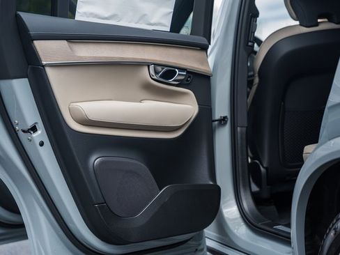 New 2026 Volvo XC90 B6 Plus w/ Protection Package Premier image 35