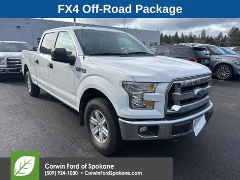 Used 2015 Ford F150 XLT w/ Max Trailer Tow Package image 3