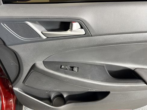 Used 2020 Hyundai Tucson Limited FWD image 31