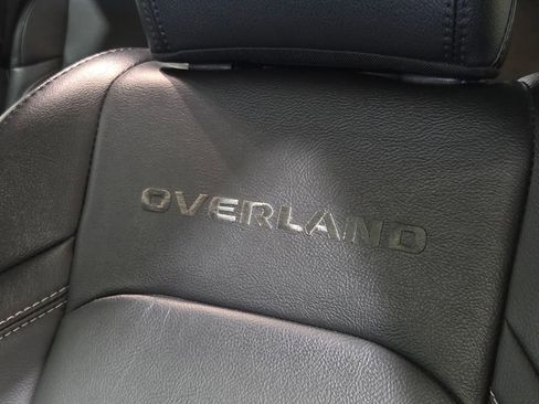 Certified 2020 Jeep Gladiator Overland image 27