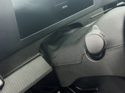 Used 2024 Kia Sportage LX image 16