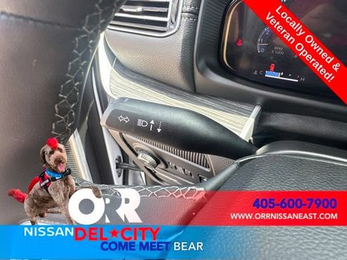 Used 2024 Jeep Wagoneer Series II w/ Flexible Seating Group AWD/4WD image 24