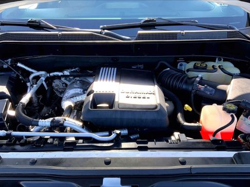 Used 2021 Chevrolet Silverado 1500 LTZ AWD/4WD image 29