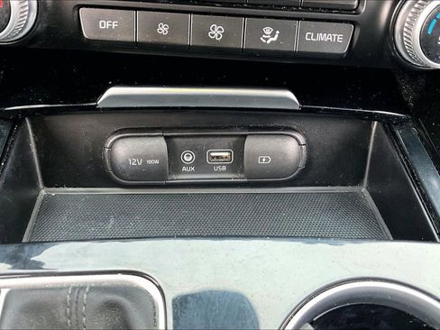 Certified 2019 Kia Stinger image 24