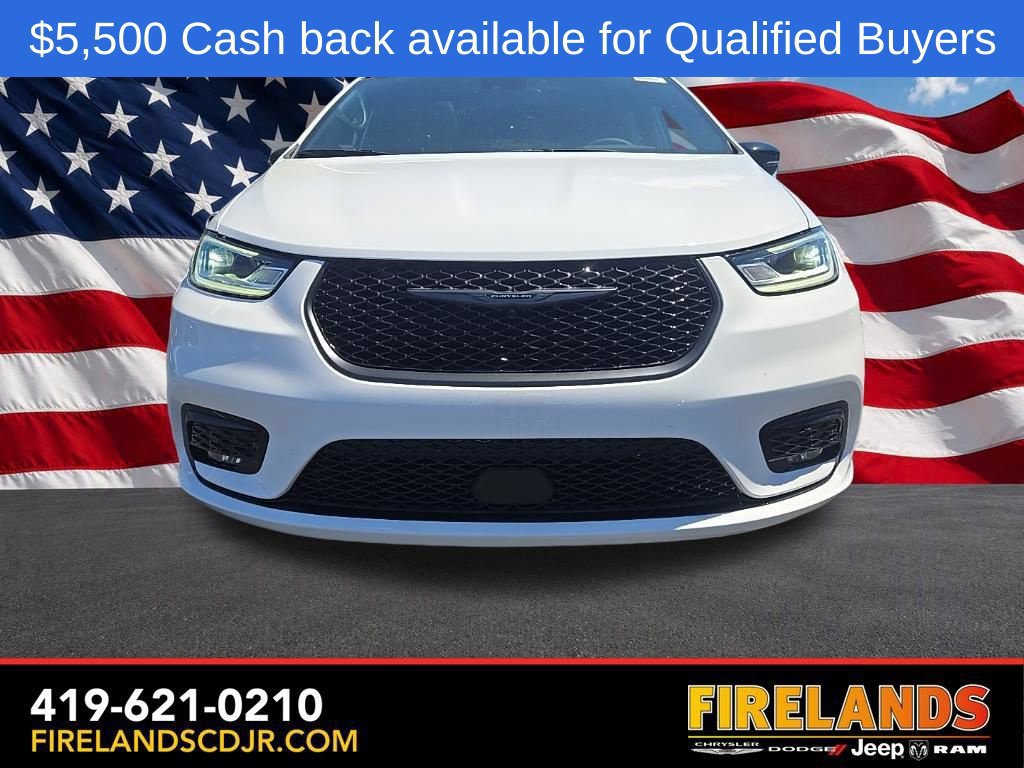 New 2026 Chrysler Pacifica Select w/ S Appearance Package AWD/4WD image 2