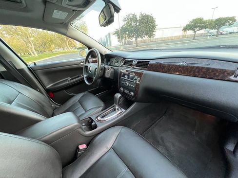 Used 2013 Chevrolet Impala LTZ image 18