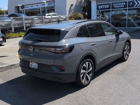 Used 2024 Volkswagen ID.4 2WD image 6