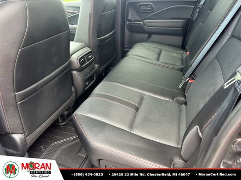Used 2025 Honda Ridgeline TrailSport image 12
