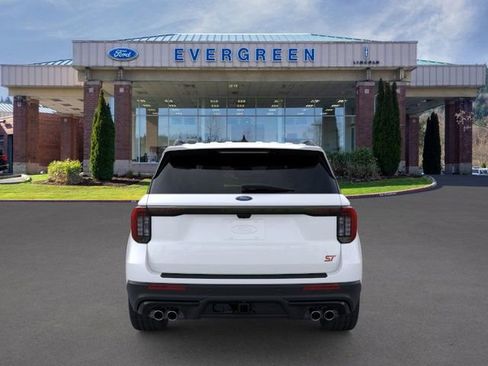 New 2026 Ford Explorer ST w/ Sun And Sound Package image 5