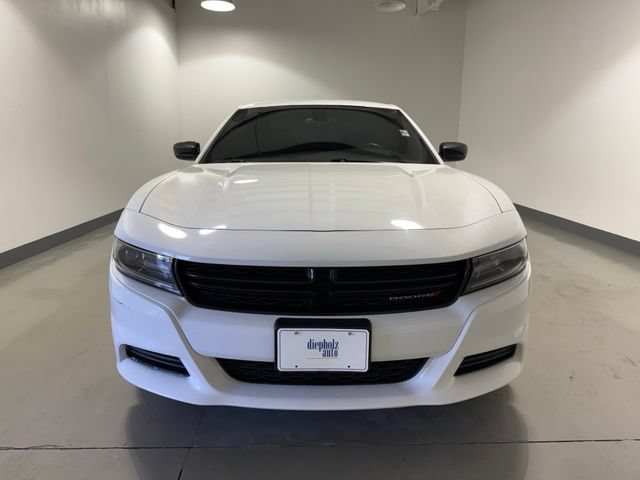 Used 2019 Dodge Charger SXT RWD image 2
