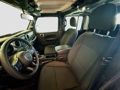 Used 2020 Jeep Gladiator Sport w/ Quick Order Package 24S image 22