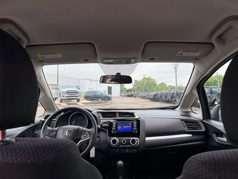 Used 2020 Honda Fit LX image 22
