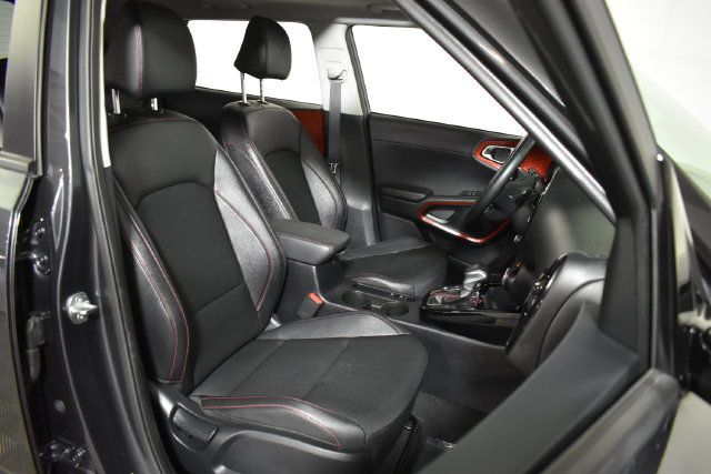 Used 2024 Kia Soul GT-Line w/ Option Group 020 FWD image 34