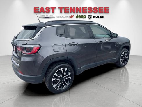 Used 2024 Jeep Compass Limited AWD/4WD image 3