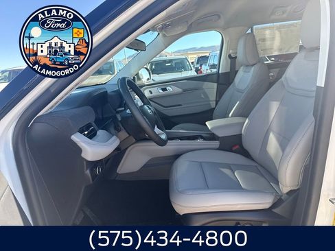 New 2026 Ford Explorer Active w/ Active Comfort Package image 5