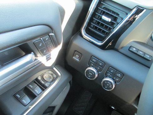 New 2026 GMC Sierra 3500 Denali w/ Denali Reserve Package image 15