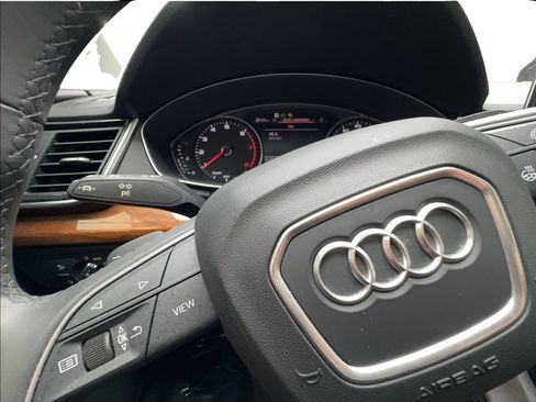 Used 2023 Audi Q5 2.0T Premium w/ Convenience Package AWD/4WD image 42
