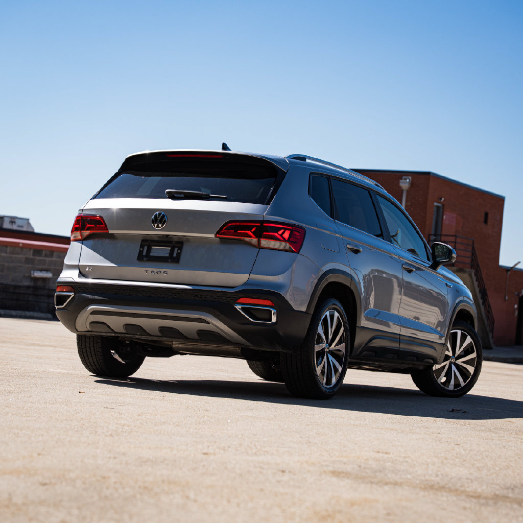 Certified 2023 Volkswagen Taos SE FWD image 7