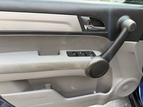 Used 2010 Honda CR-V LX image 7