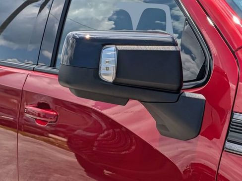 Used 2023 GMC Sierra 1500 AT4 w/ AT4 Premium Package AWD/4WD image 9